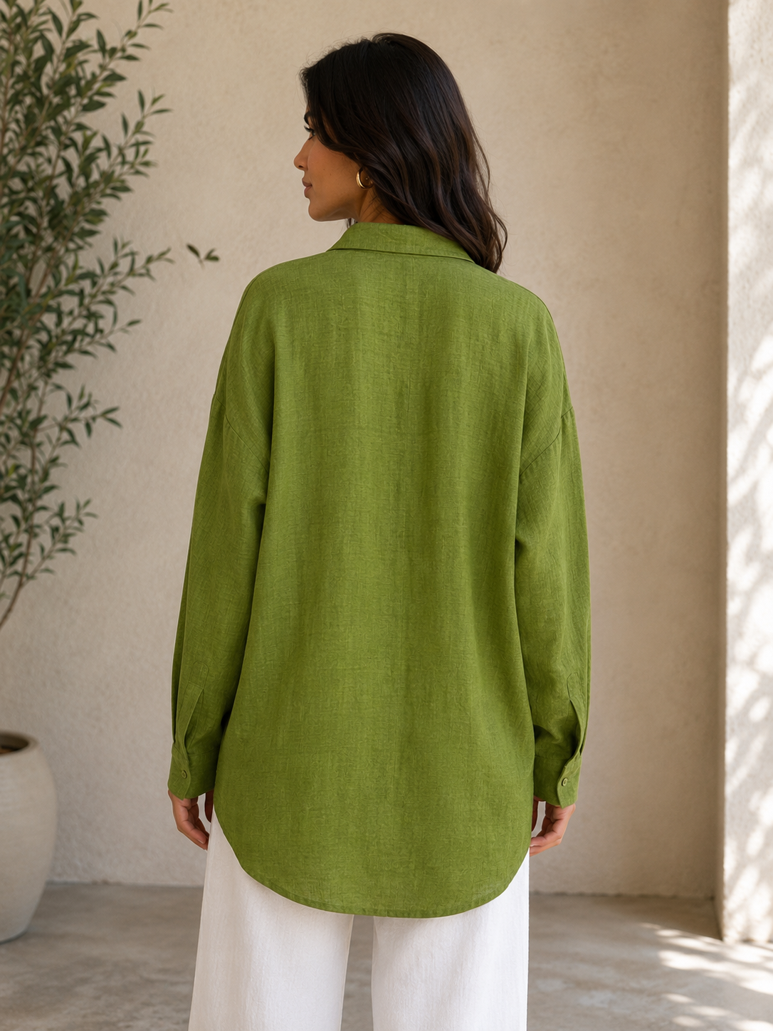 Relaxed, oversized long-sleeve chemise