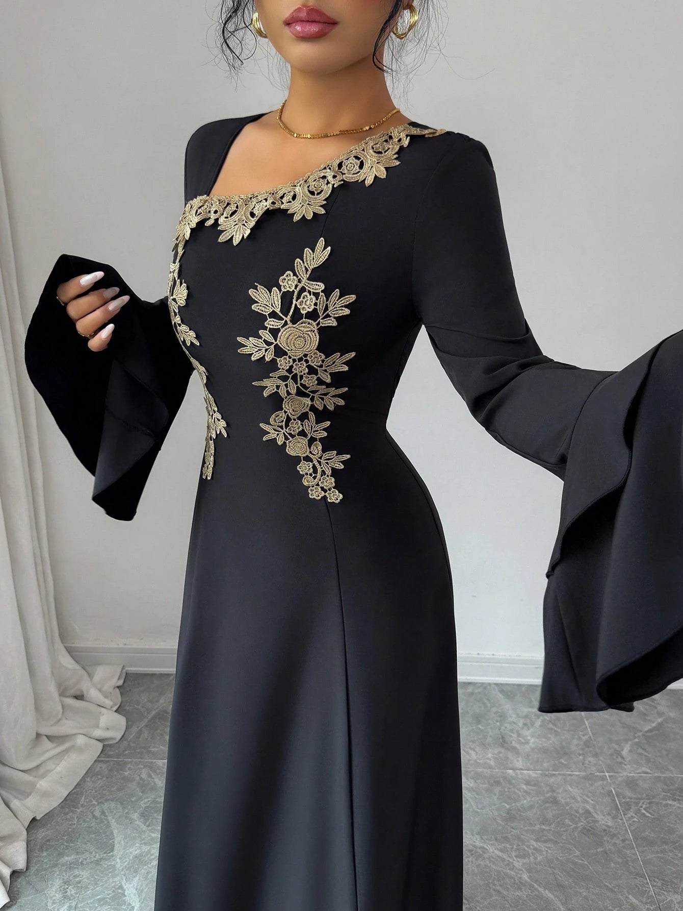 Elegant Black Evening Gown