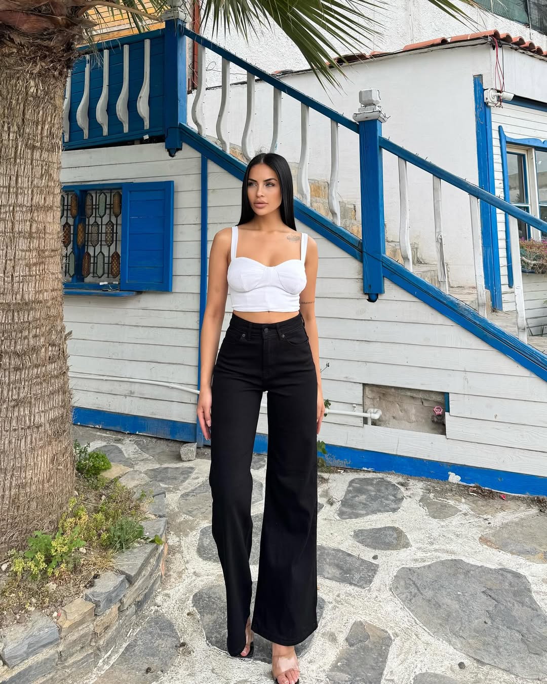 Miele Stylish Black Wide-leg Jeans