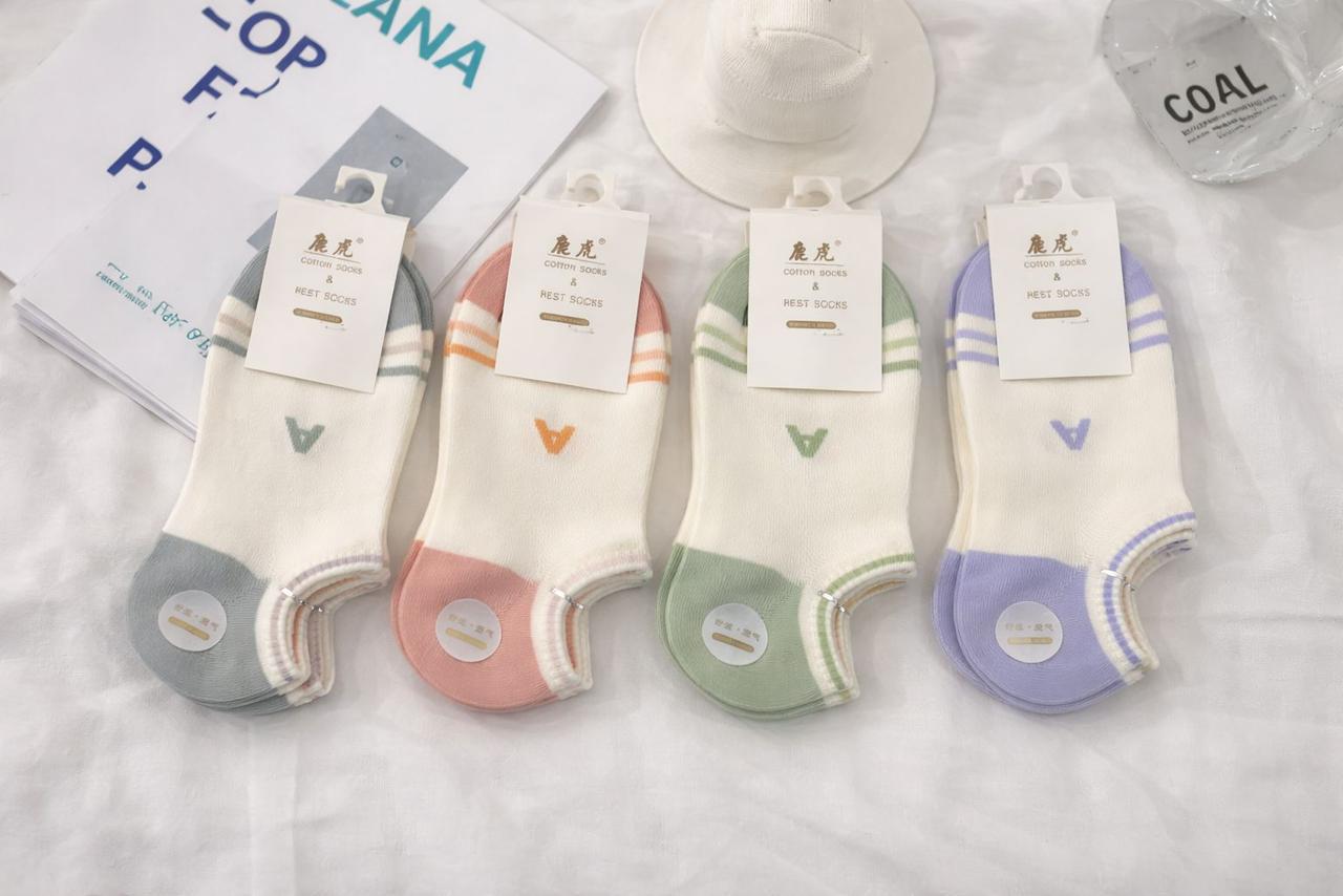 stylish low-cut ankle socks