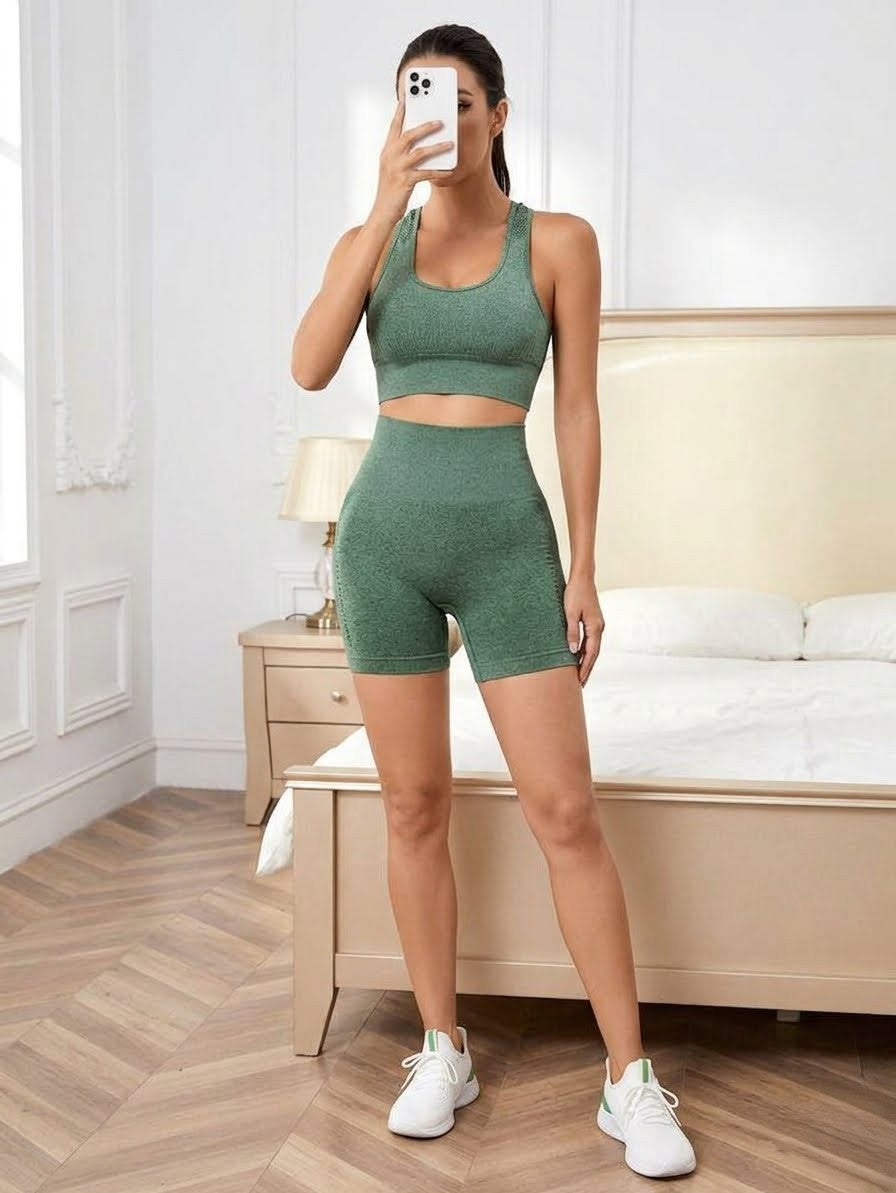 Sporty two-piece activewear set