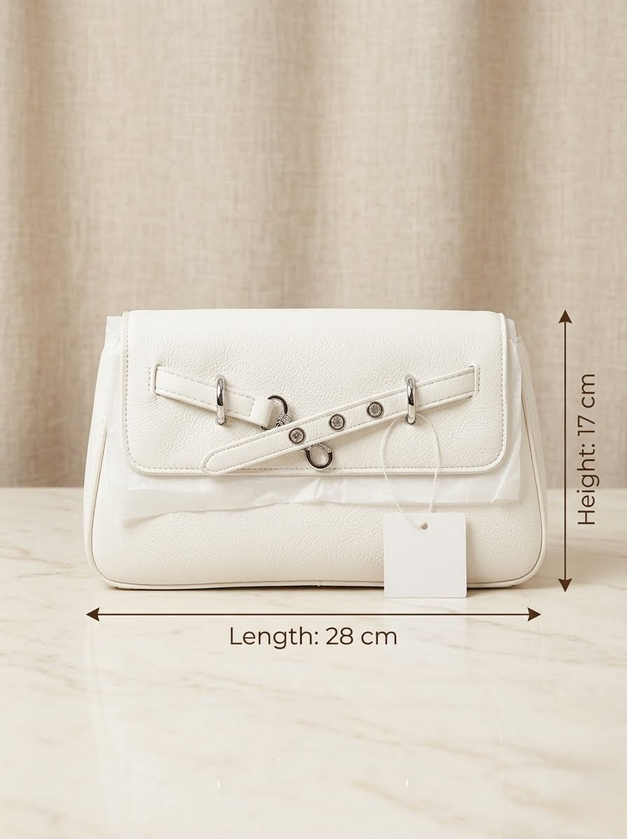 Elegant off-white handbag
