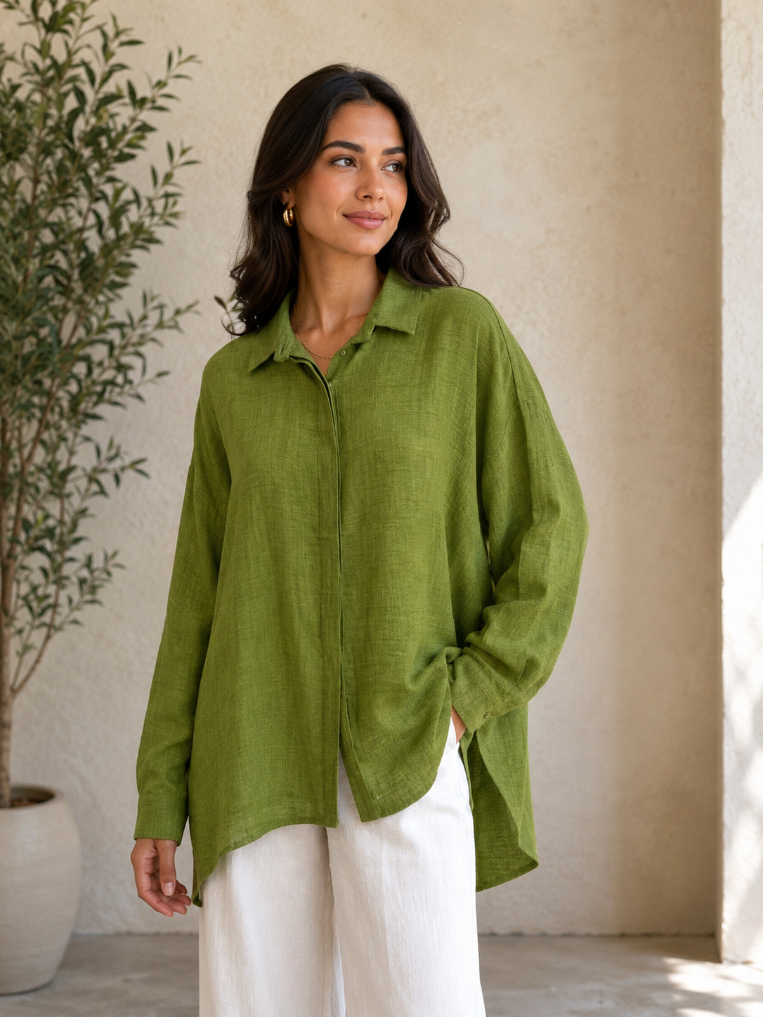 Relaxed, oversized long-sleeve chemise
