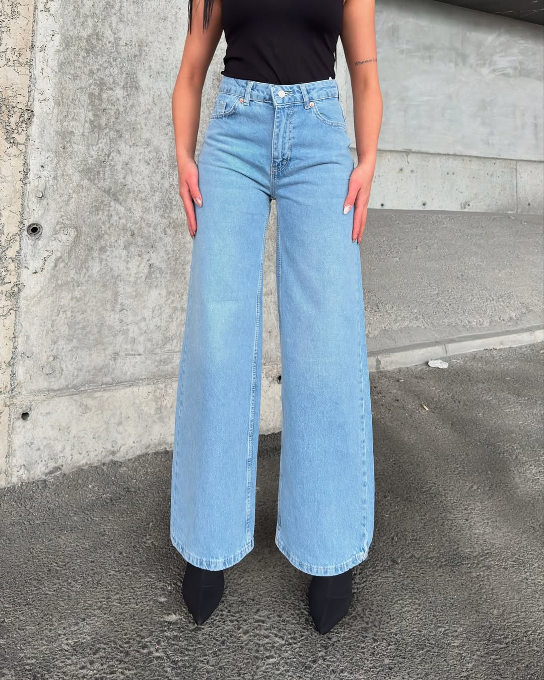 Miele Light-Wash Blue Jeans