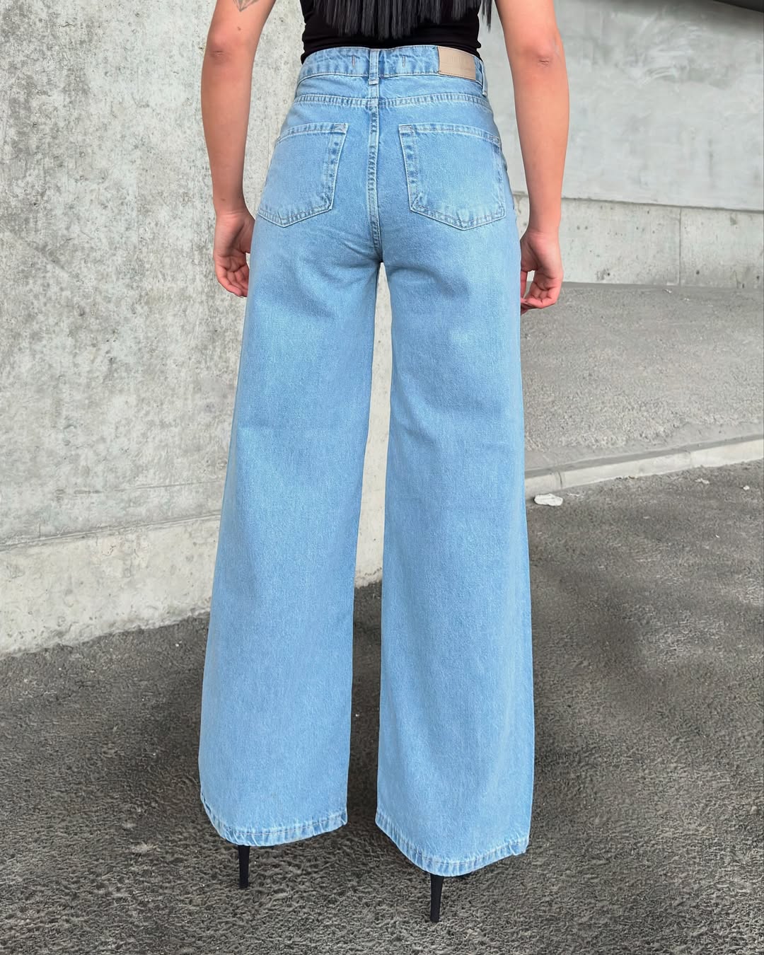 Miele Light-Wash Blue Jeans