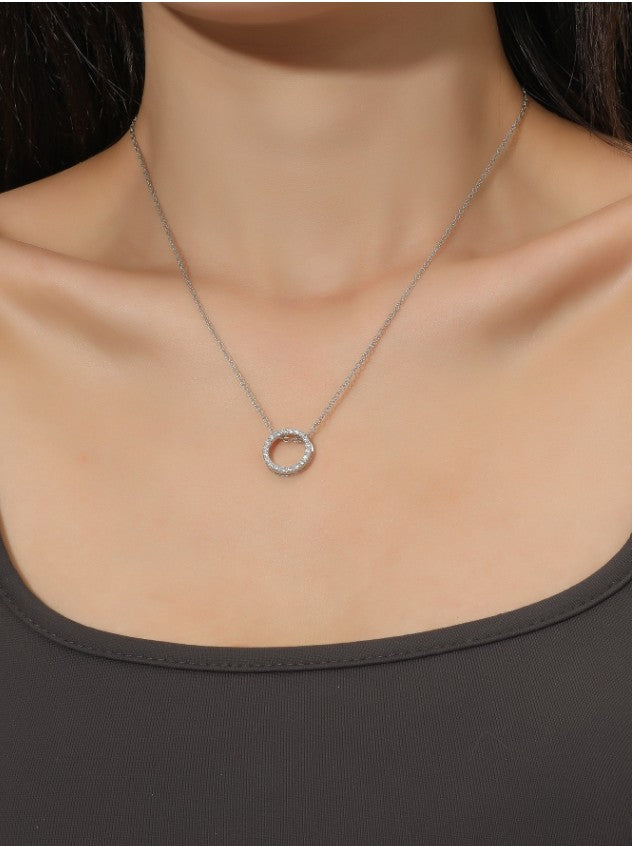 Brazilian gold-finished stainless steel necklace