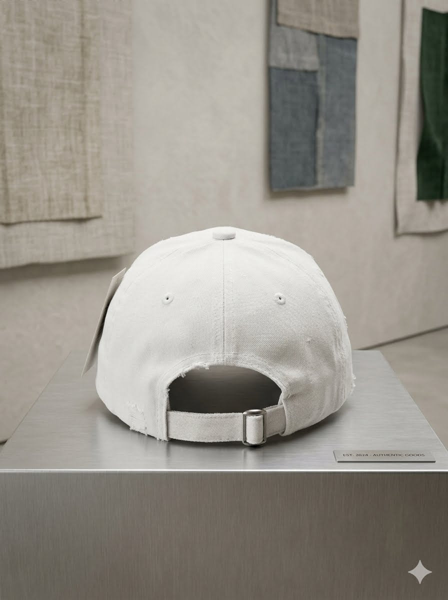 Feminine baseball cap