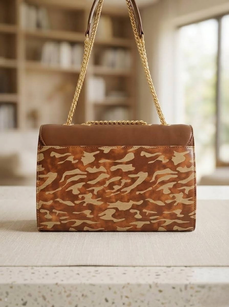 Chic evening shoulder bag