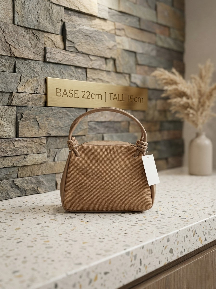 Elegant structured handbag