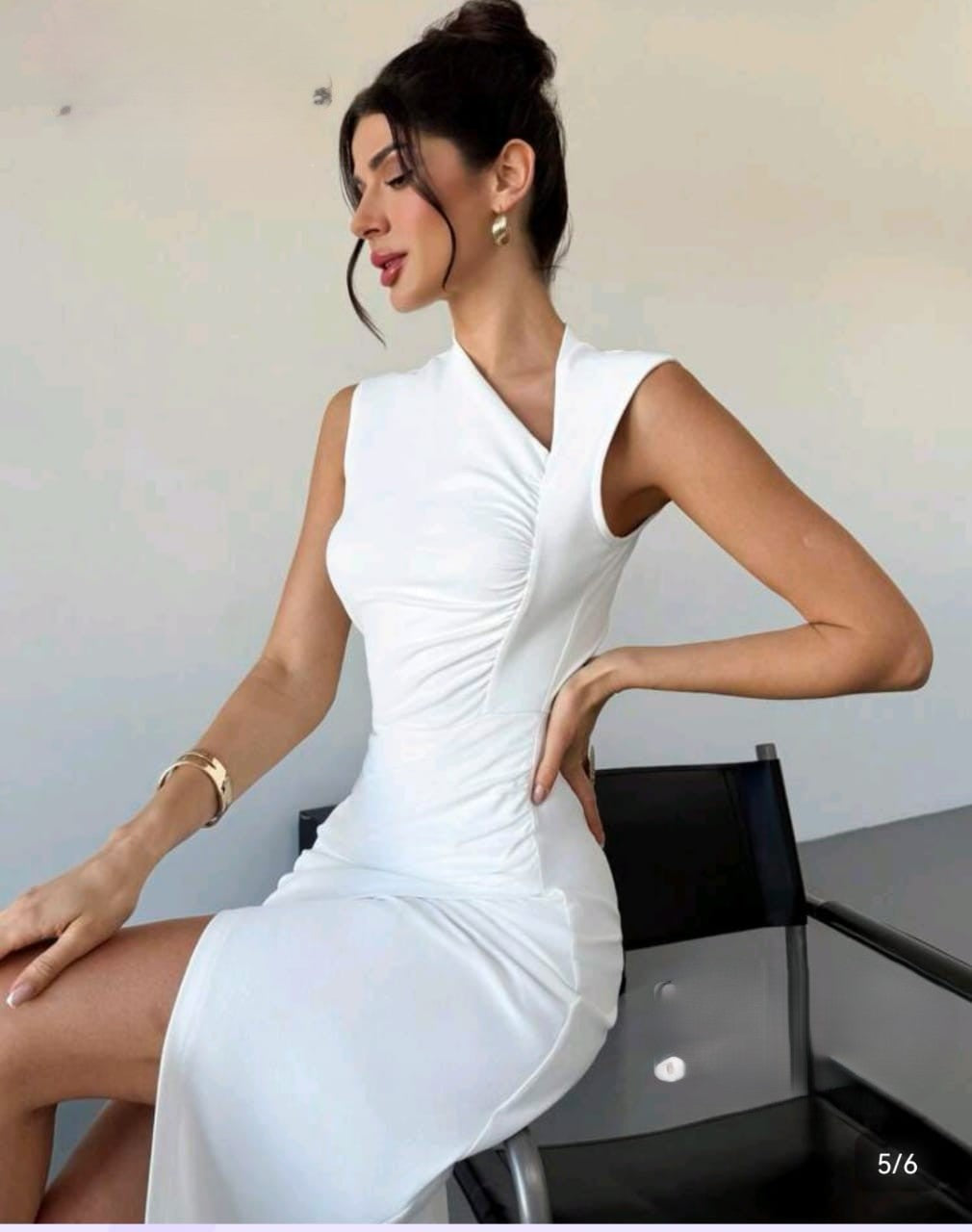 Elegant white midi dress