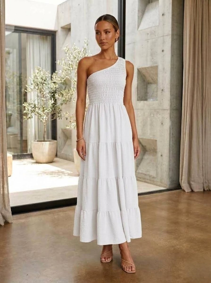 Elegant floor-length maxi dress