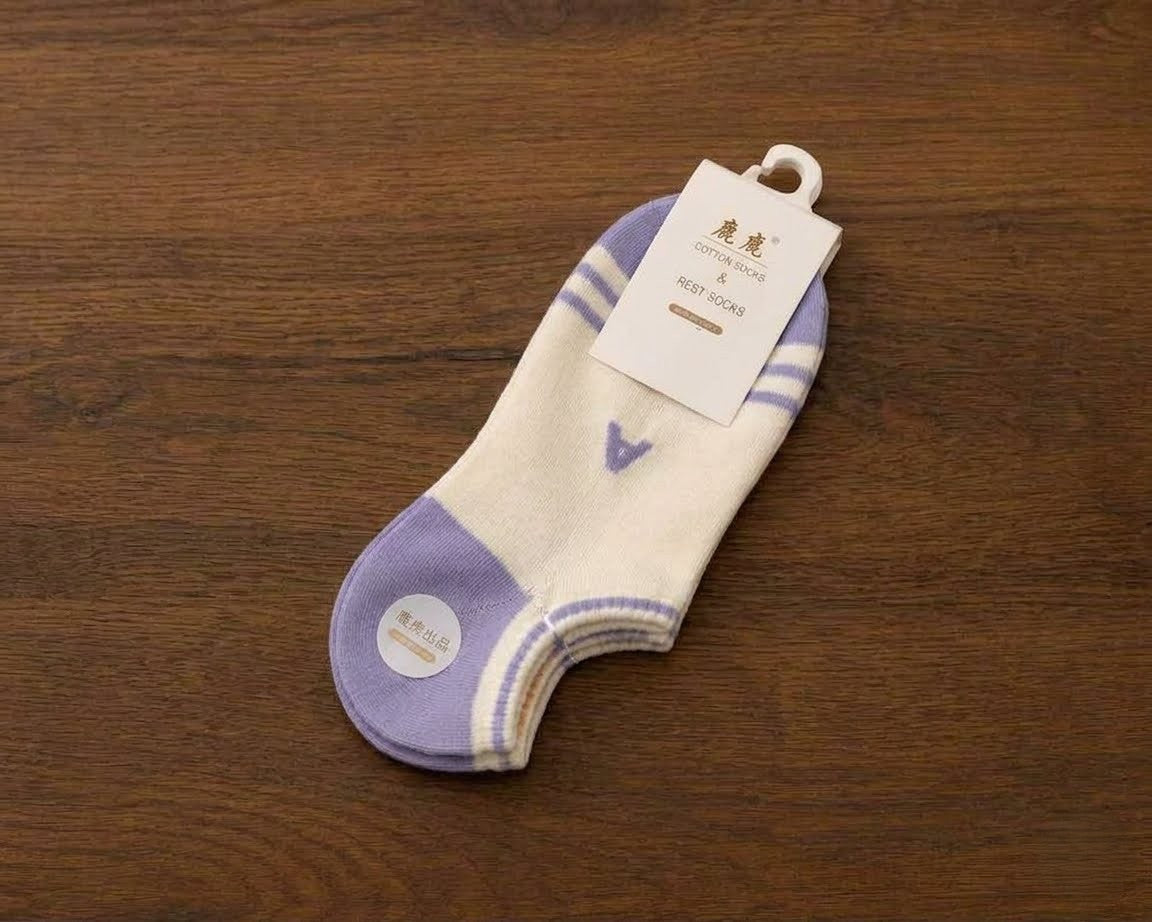 stylish low-cut ankle socks