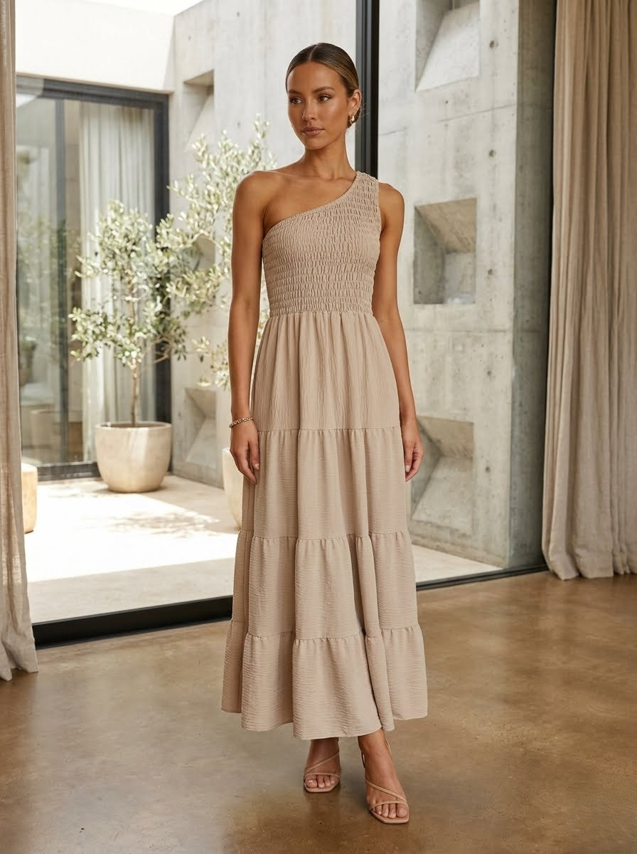 Elegant floor-length maxi dress