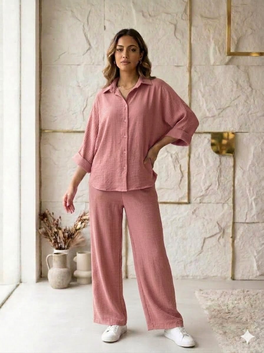 Two-piece coordinated women set