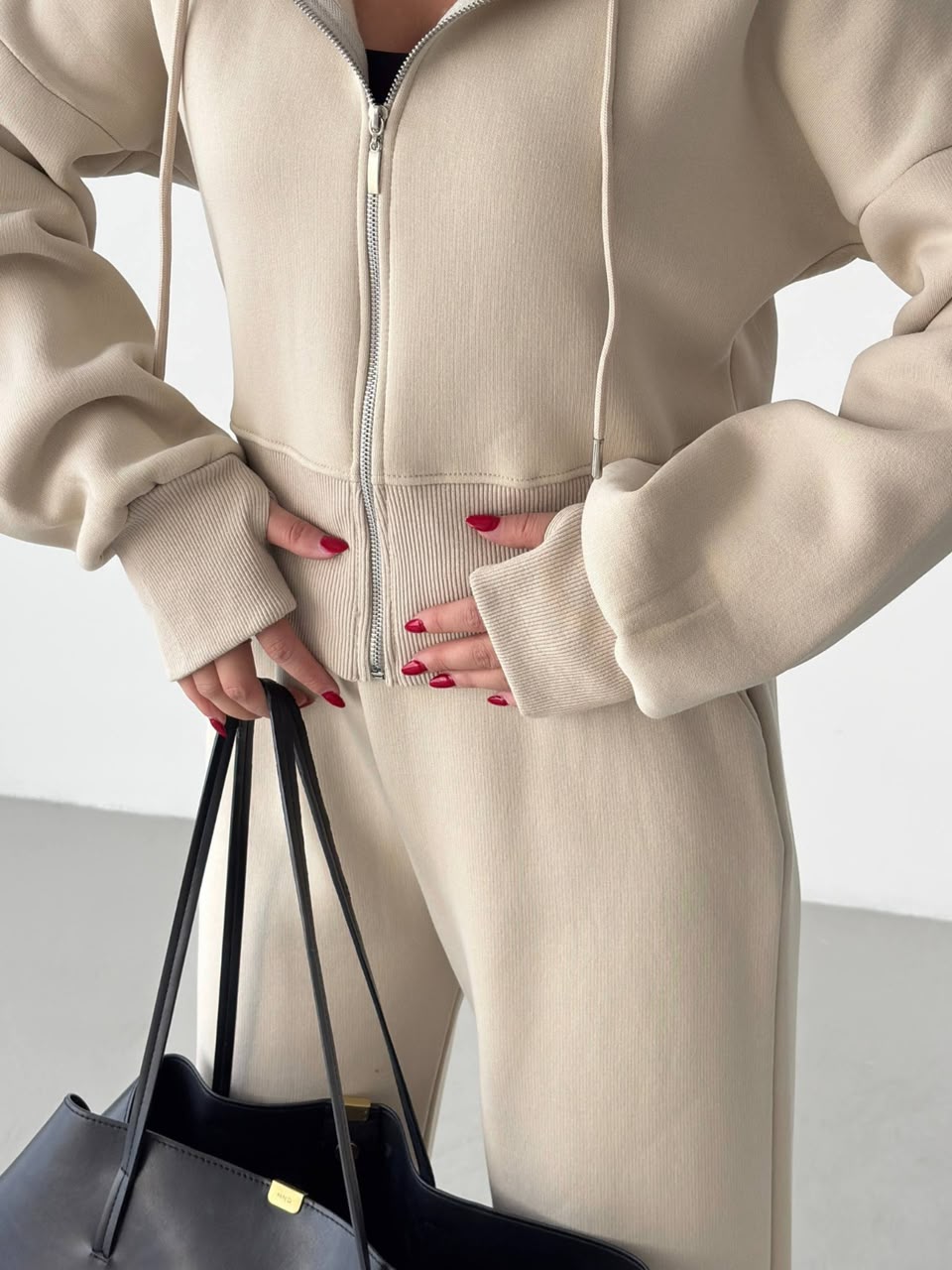 contemporary two-piece athleisure set - fur inside