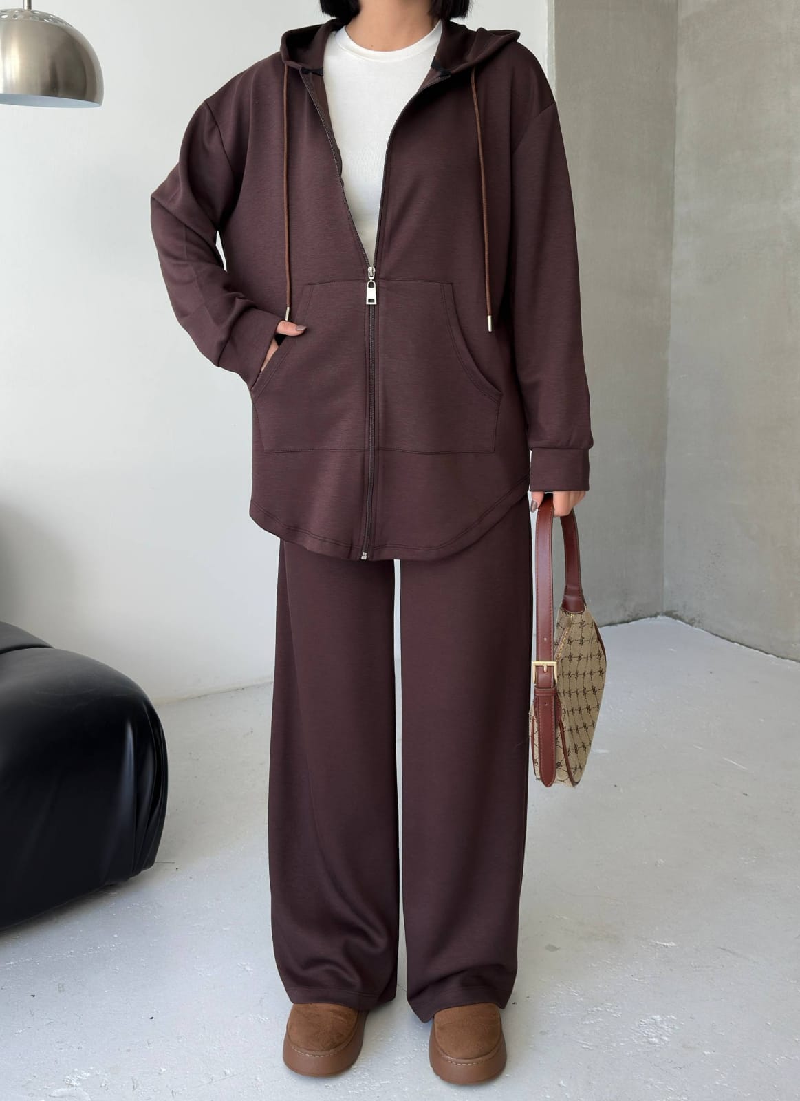 Women's Chocolate Brown Ribbed Two-Piece Lounge Set