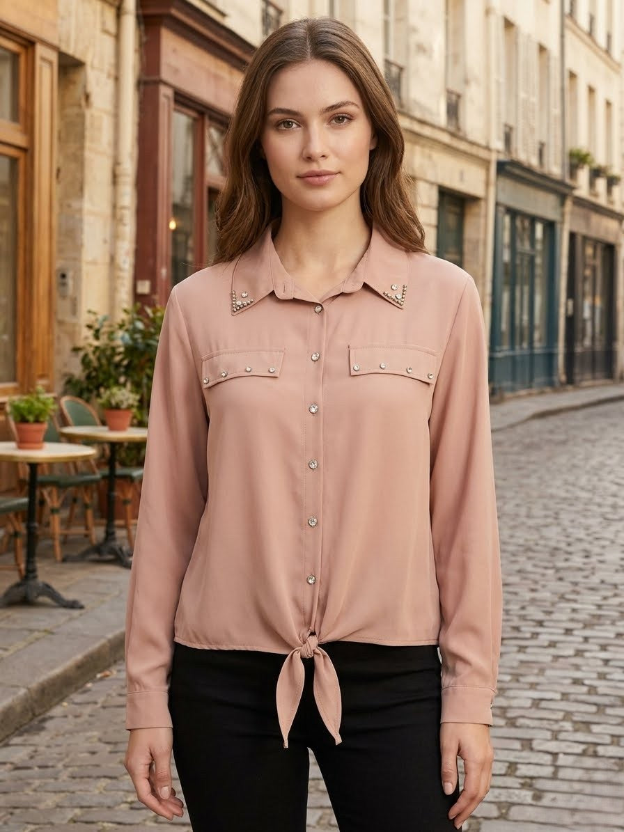 Elegant women's button-down chemise