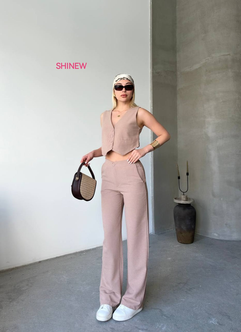 Chic beige-rose coordinate set